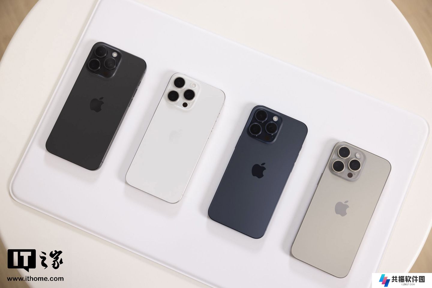 消息称苹果将在 2027 年推出两款 20 周年纪念版 iPhone，不过会在印度制造